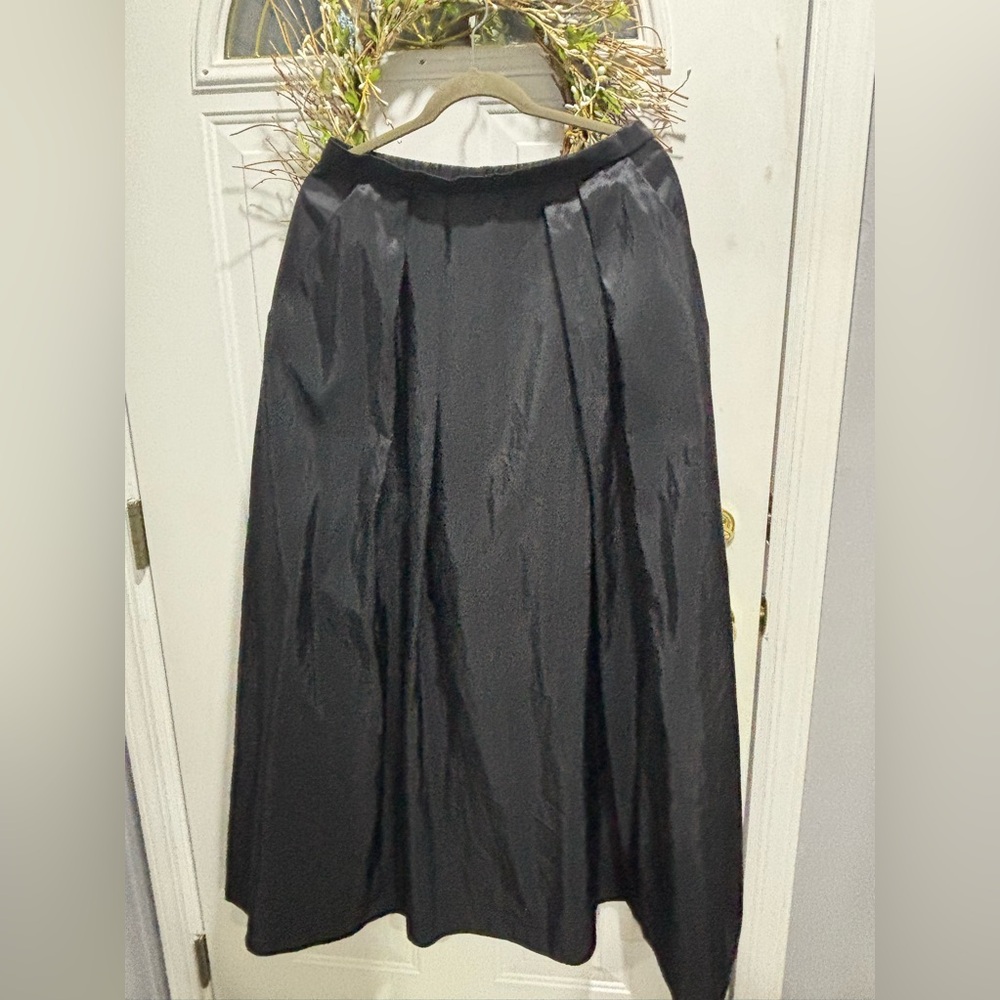 Elegant Black Maxi Skirt by Alex Evenings - Picture 7 of 9